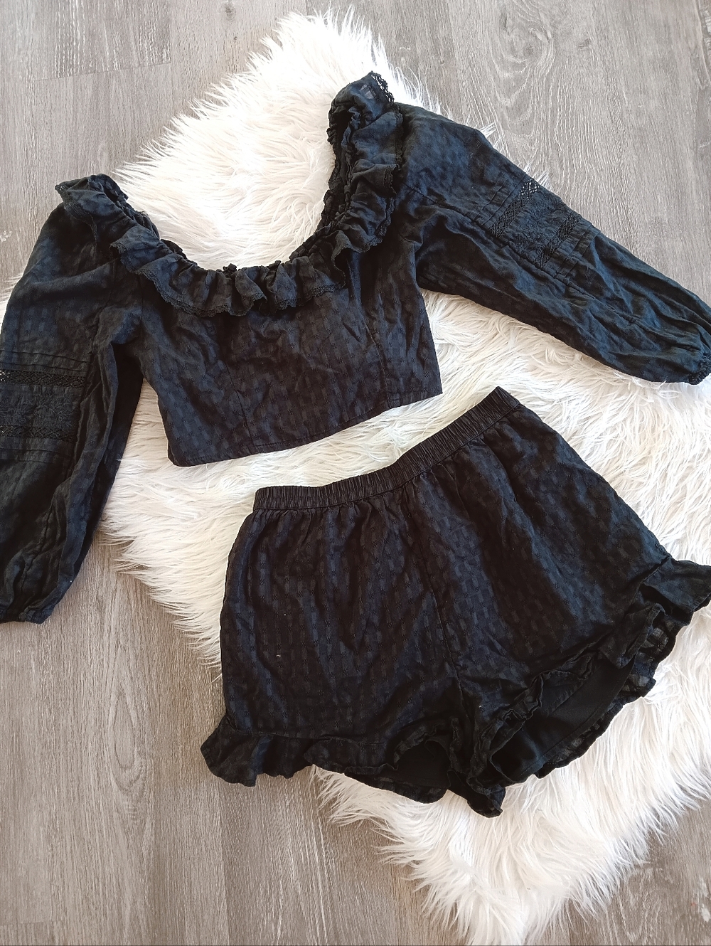 American Eagle Dark Ruffled Off The Shoulder Smock Bow Tie Back Top & Shorts Set